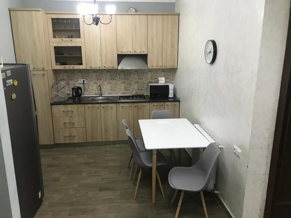 David Apt 1A Батумі Екстер'єр фото