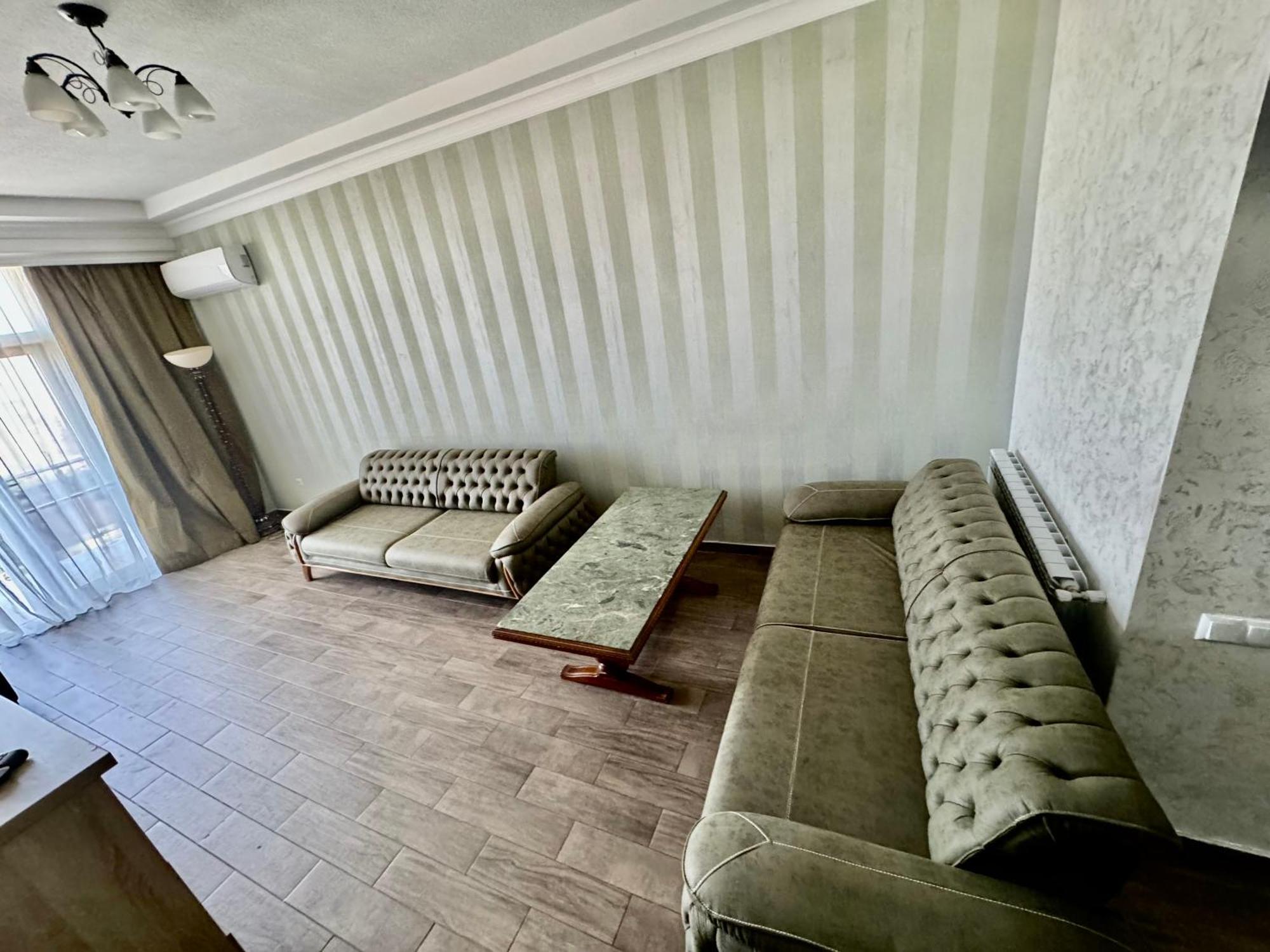 David Apt 1A Батумі Екстер'єр фото