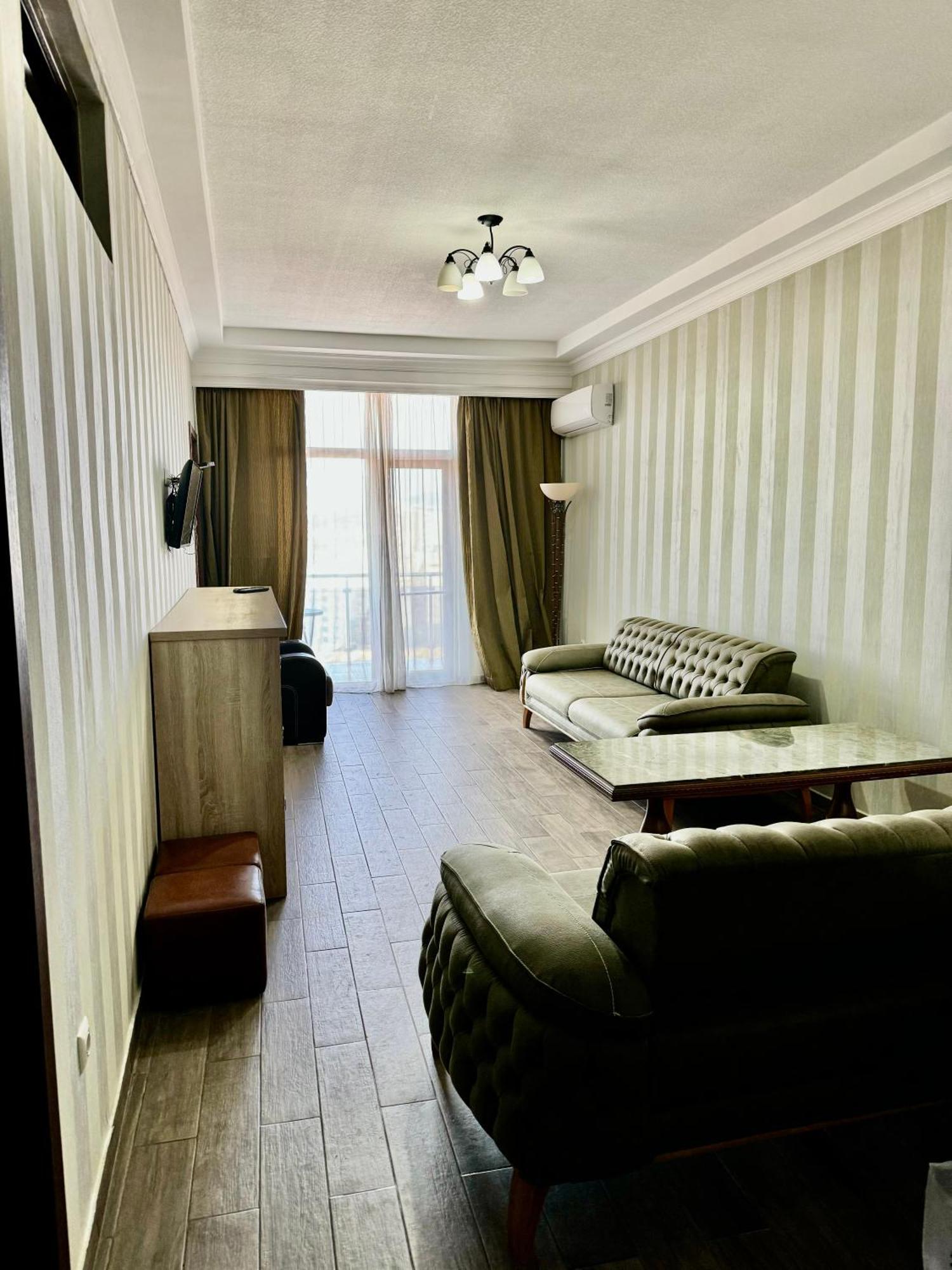 David Apt 1A Батумі Екстер'єр фото