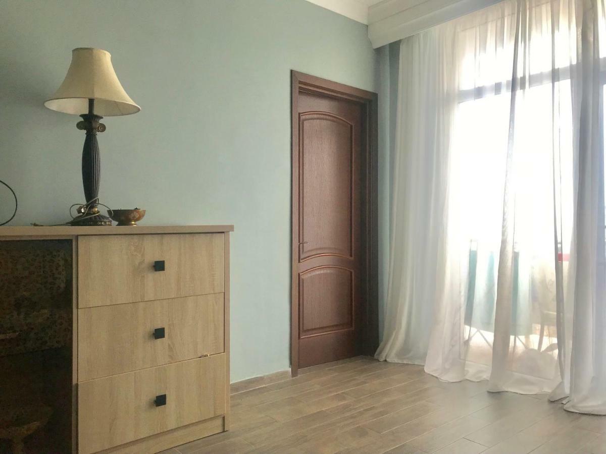 David Apt 1A Батумі Екстер'єр фото